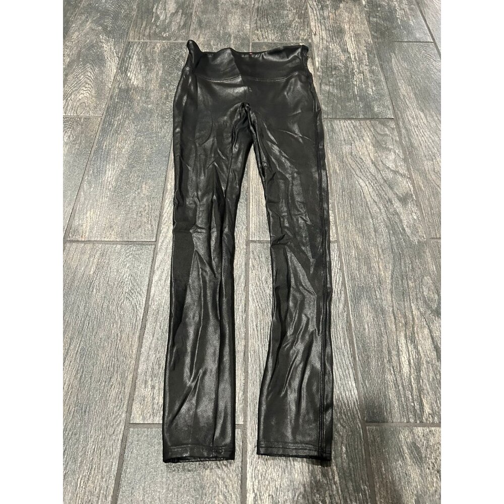 GENTLY USED SPANX PLEATHER LEGGINGS- SMALL